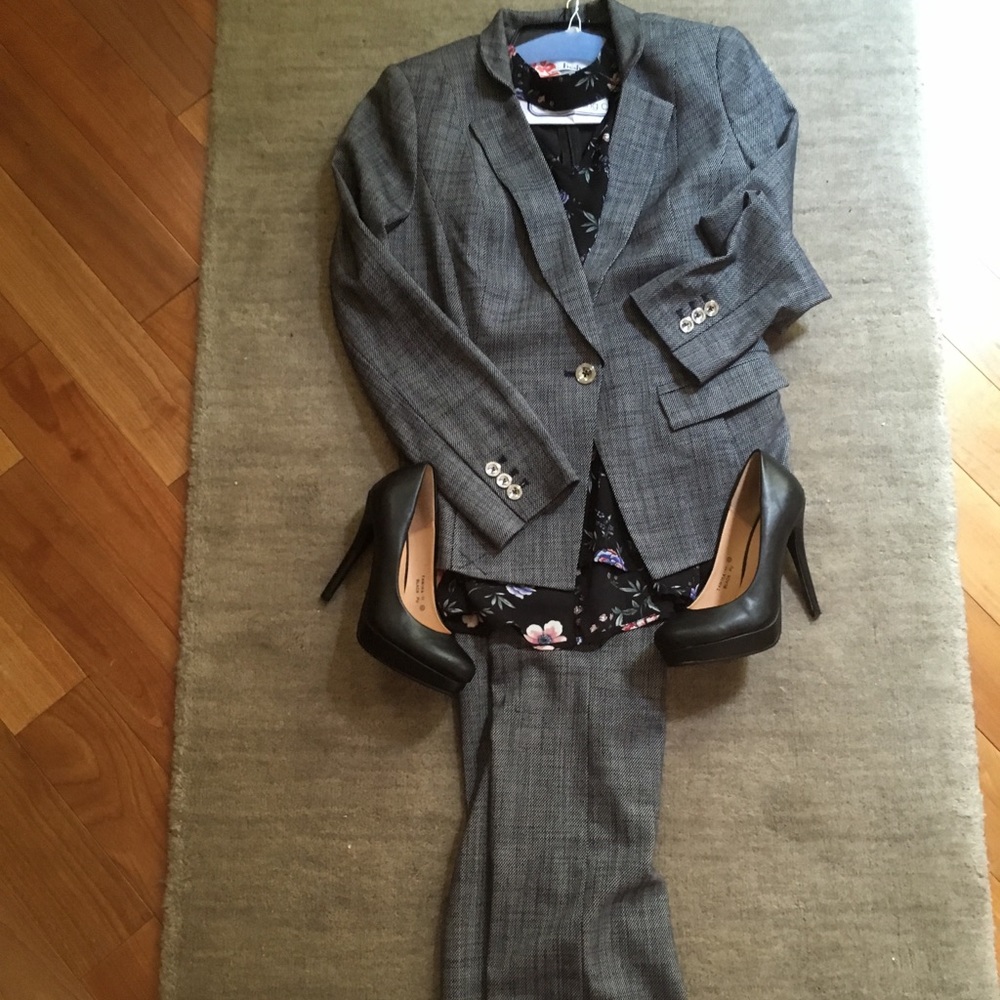 NWT WHBM Navy houndstooth SUIT  4, 6